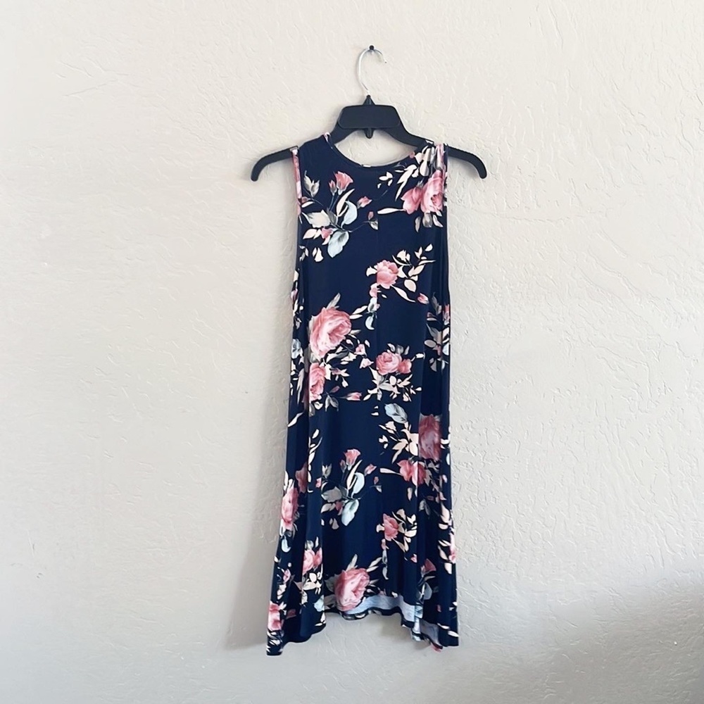 🌿Final Sale Vanilla Bay Dark Blue Floral Dress - Picture 4 of 8